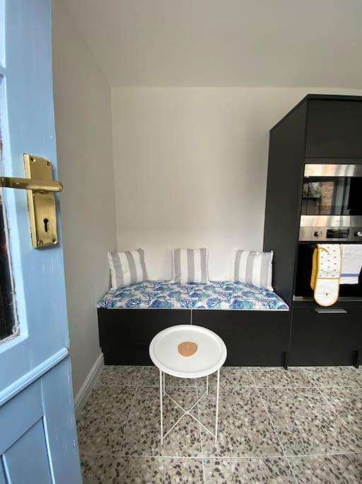 Sea Biscuit Cottage, สการ์โบโรห์ ภายนอก รูปภาพ