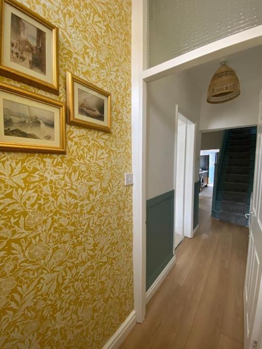 Sea Biscuit Cottage, สการ์โบโรห์ ภายนอก รูปภาพ