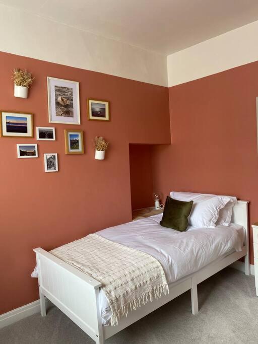 Sea Biscuit Cottage, สการ์โบโรห์ ภายนอก รูปภาพ